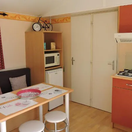 Mobil-home 4 Pers Avec Terrasse - Api-1-52-368 Camping *